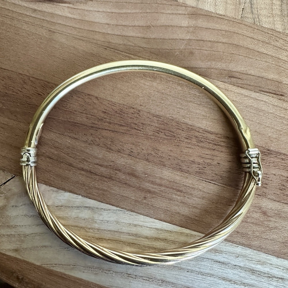 Vintage Super Joyas 18K 750 Yellow Gold Bangle Bracelet 6.75 Twisted Hinged 7.4g